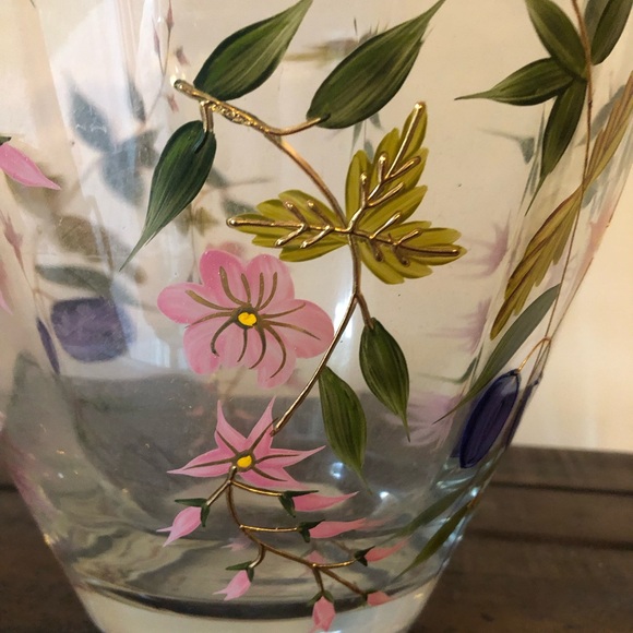Beautiful Crystal Romanian Hand Painted Art Glass Floral Vase - Picture 6 of 9